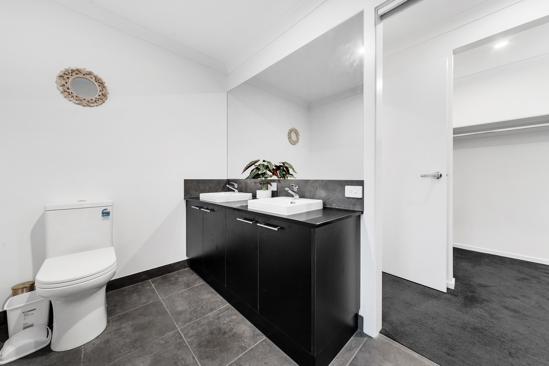 Staged property in Clyde
